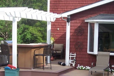 What Are the Benefits of Adding a Pergola to Your Deck or Backyard?